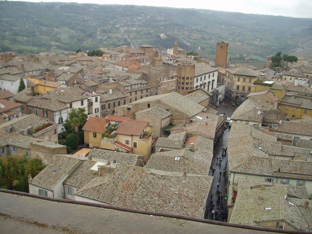 Hotel Valentino Centro Storico Orvieto Kültér fotó