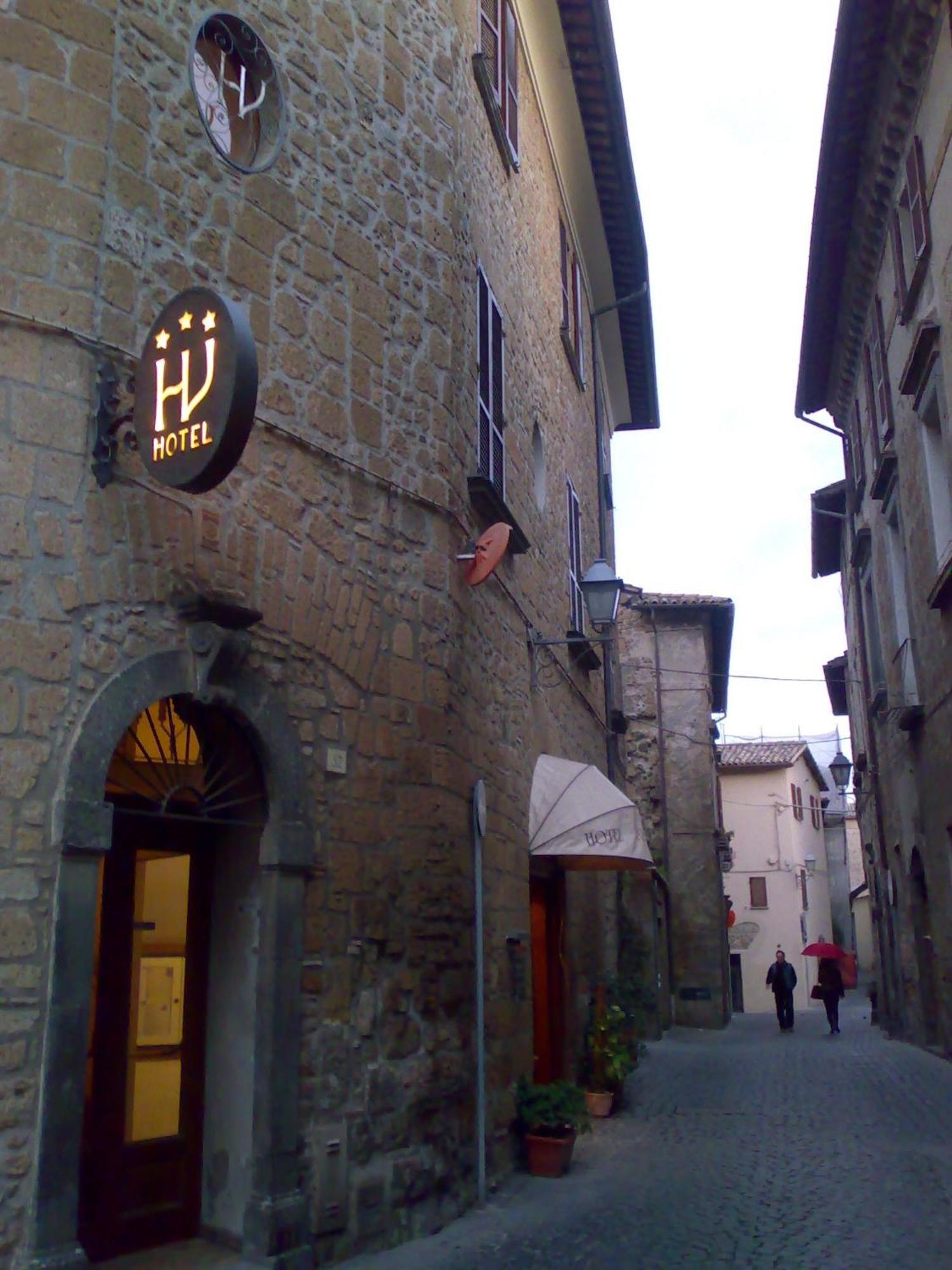 Hotel Valentino Centro Storico Orvieto Kültér fotó